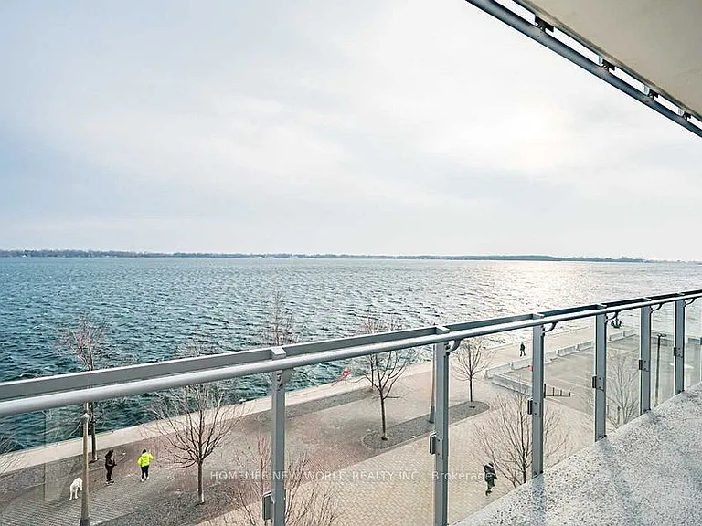 29 Queens Quay E #406 — Photo 12