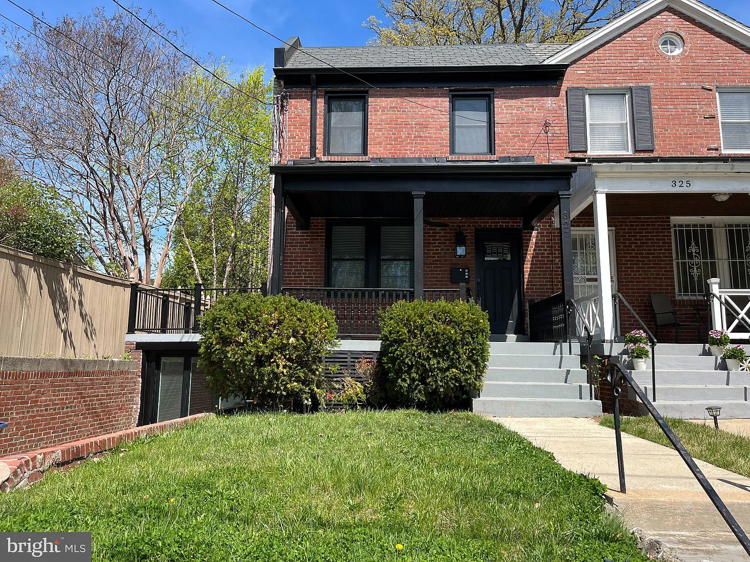 3 bed, 1.5 bath, 1152 sqft, $3,900 — Photo 1