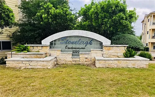 2320 Gracy Farms Ln Photo 1