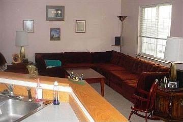 5th image of 553 W Shore Dr