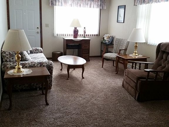 2nd image of 1109 Waushara Dr