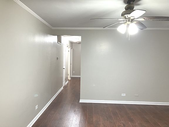 4th image of 9736 S Emerald Ave