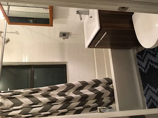 Rented by Clove Realty LLC | media 8