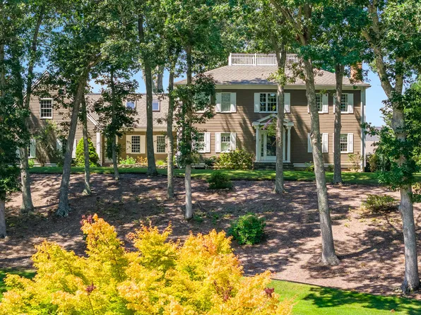 7 Mary Leal Lane, Sandwich, MA 02563