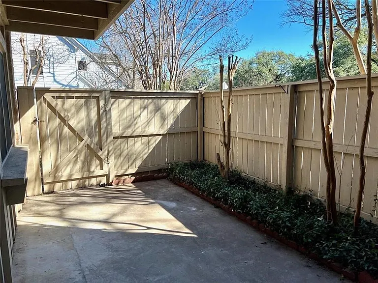 8340 Fathom Cir #103 — Photo 35