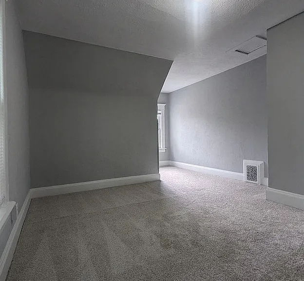 727 Diamond Ave — Photo 10