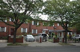 2nd image of 687 Sackman St