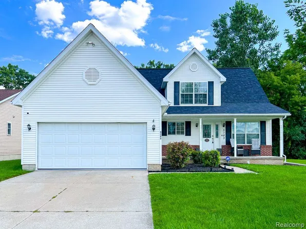 3183 Larchmont St, Flint, MI 48532