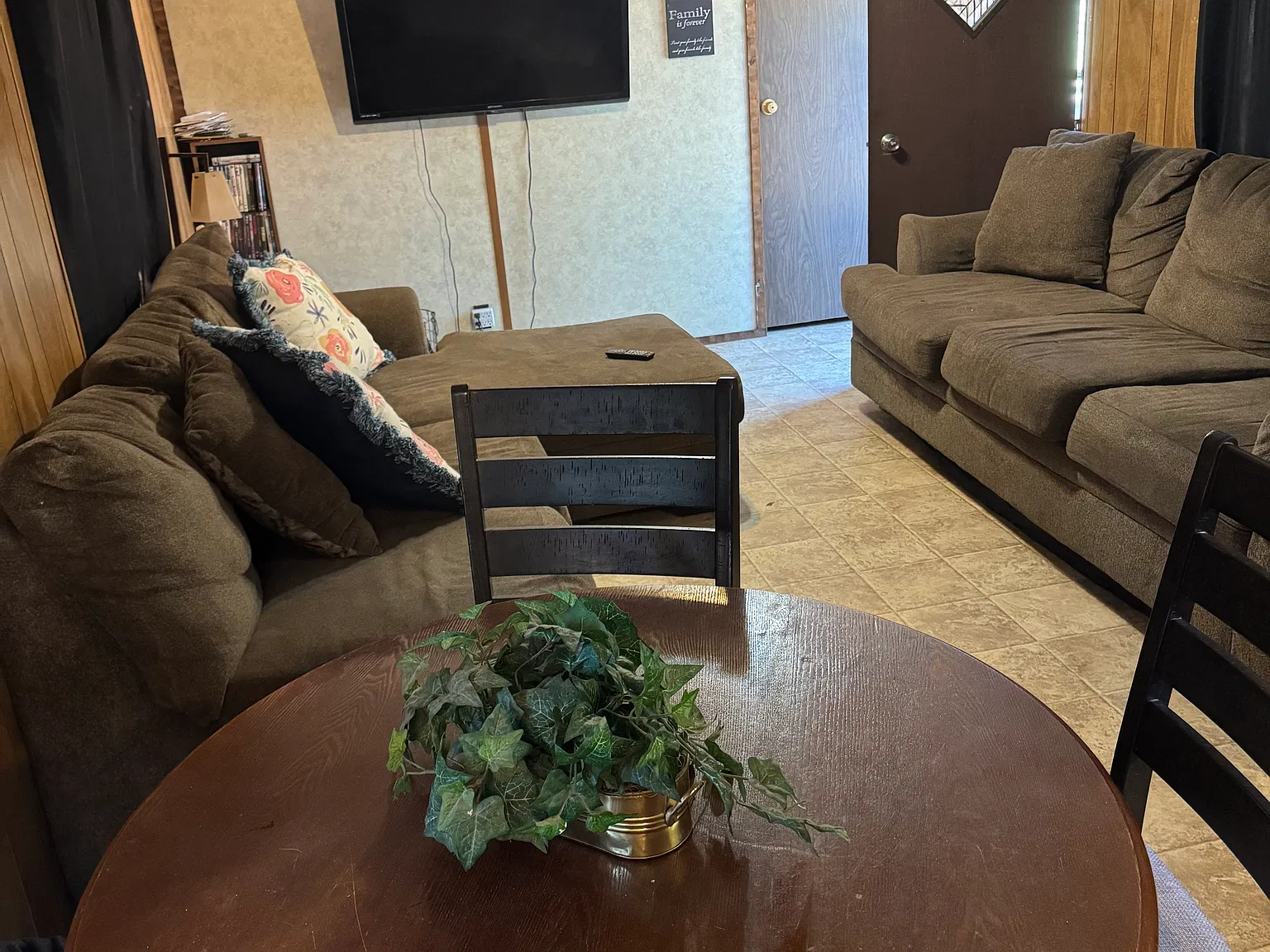 2 bed, $925 — Photo 2