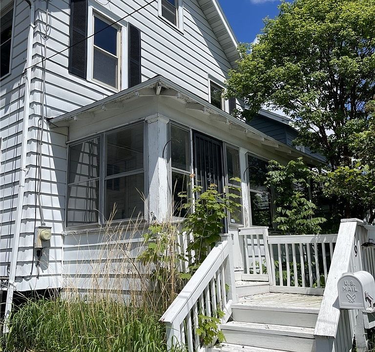 1st image of 279 N Briggs St