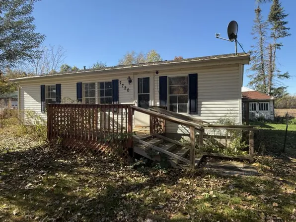 7720 Bray Rd, Vassar, MI 48768