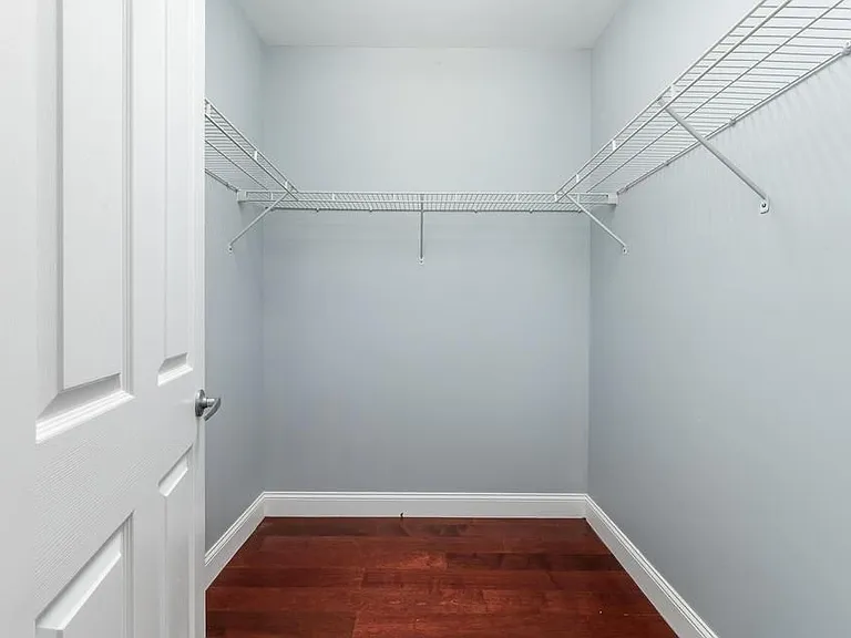 486 SW 5th St — Photo 14