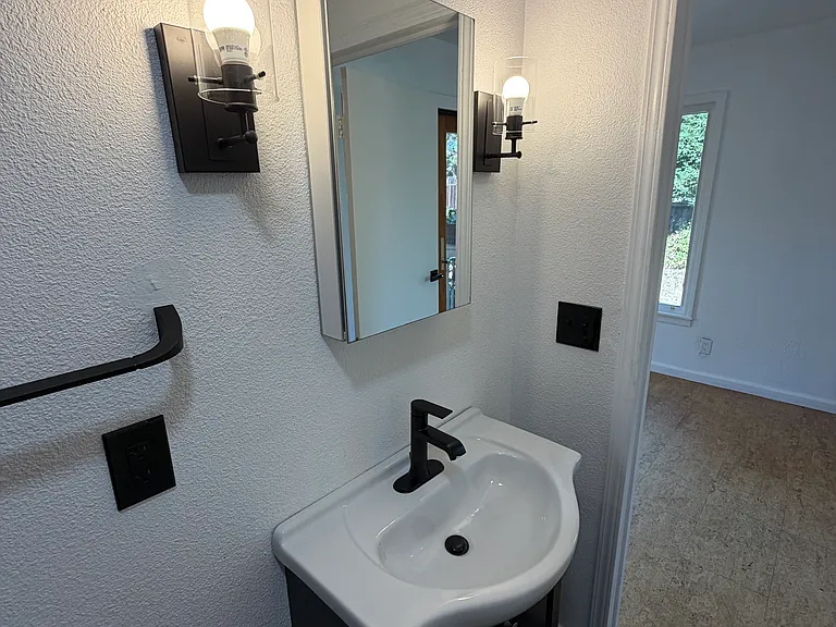 638 Palm Ave — Photo 14
