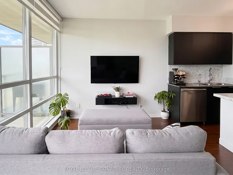 2230 Lake Shore Blvd W #1505 — Photo 5