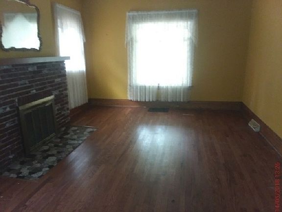 2nd image of 1421 Harlem Blvd
