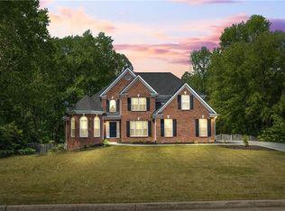 1213 Blue Springs Dr, Loganville, GA 30052