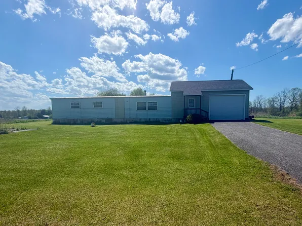 19 Lyons Rd, Plattsburgh, NY 12901