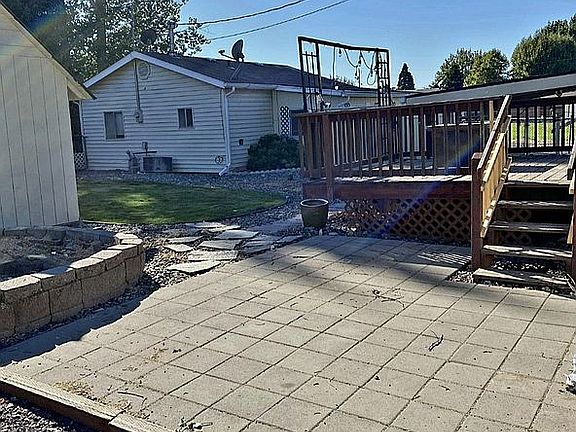4th image of 838 Linden Ave