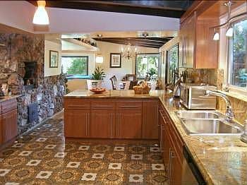 4th image of 11329 Canton Dr