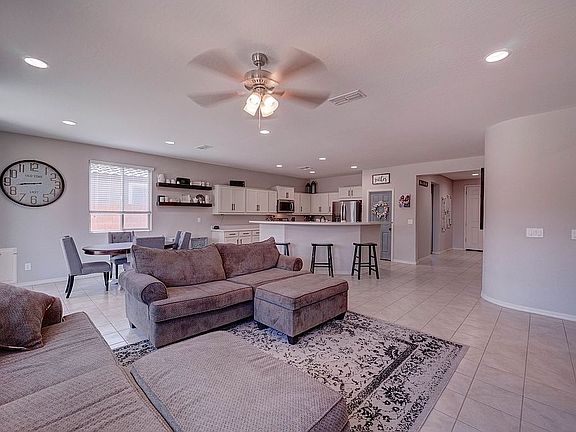 3rd image of 26065 W Quail Ave