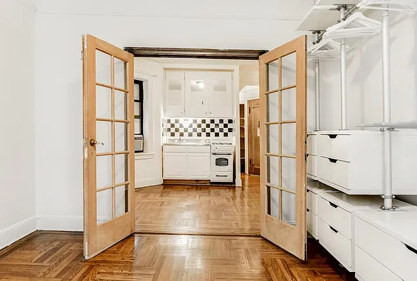 Rented by R New York | media 1