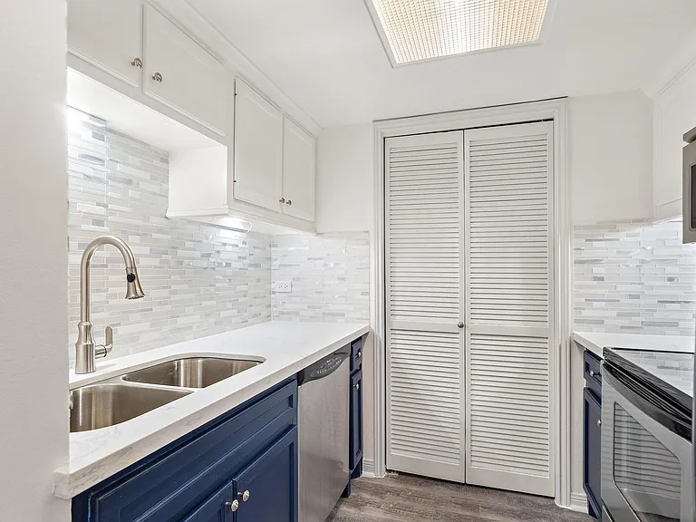 3525 Sage Rd #613 — Photo 7