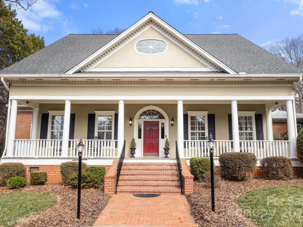 1335 E Marion St, Shelby, NC 28150