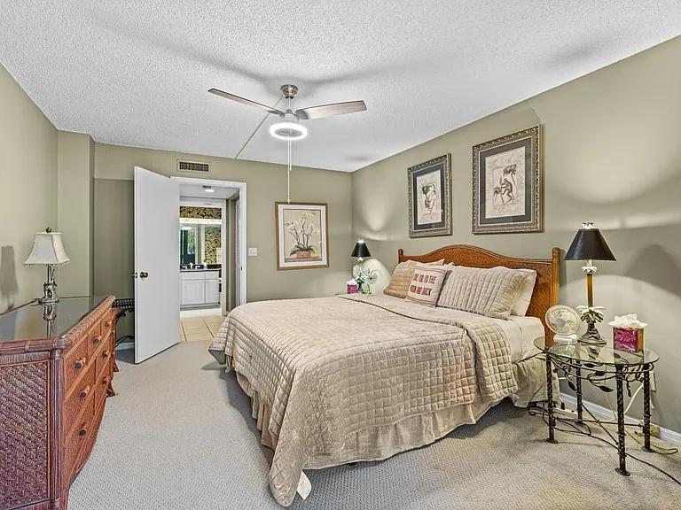 1815 Mooringline Dr #2E — Photo 25