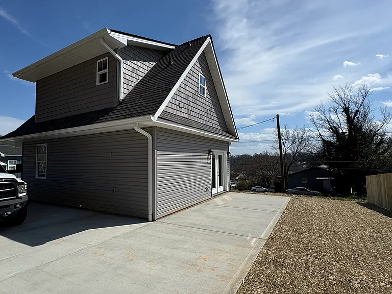 801 Sapphire Rd NW — Photo 14