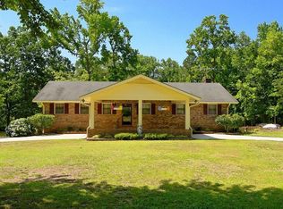 104 N Lakeside Dr, Smithfield, NC 27577