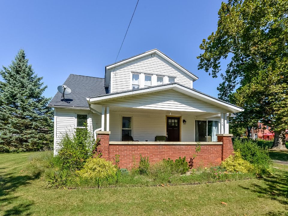 1st image of 116 W Fennville St