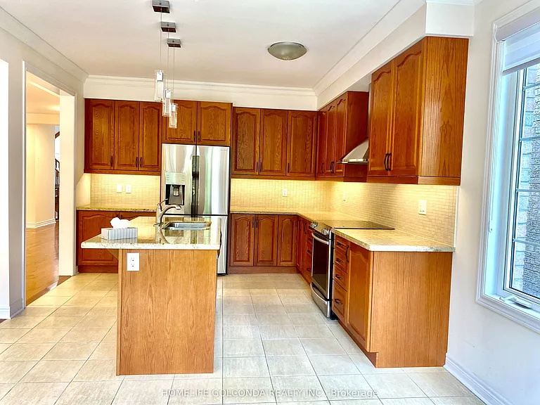 160 Chouinard Way — Photo 8