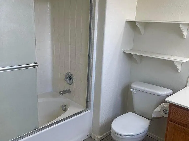1333 S 220th Dr — Photo 20