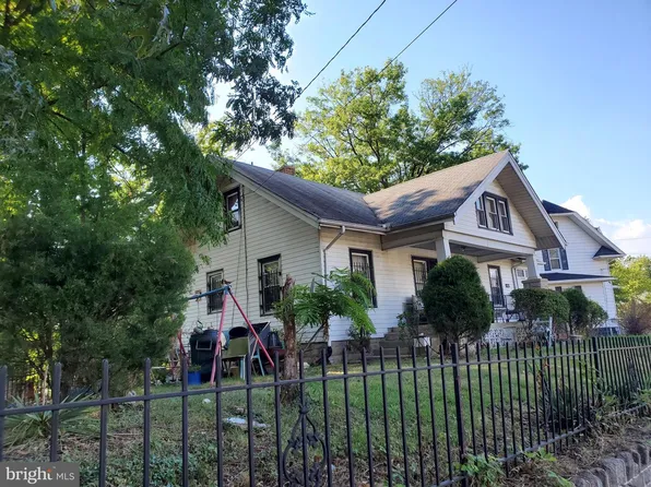 1711 25th St SE, Washington, DC 20020