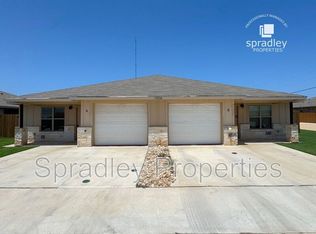 1004A Menard Ct, Belton, TX 76513