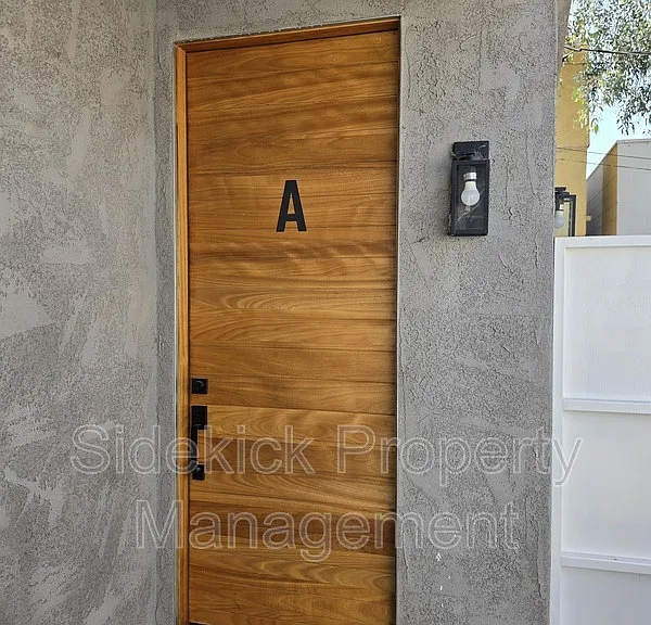 432 W Garfield Ave #A — Photo 1