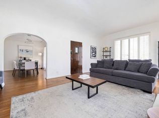 240 S La Cienega Blvd #ID1042796P, Beverly Hills, CA 90211