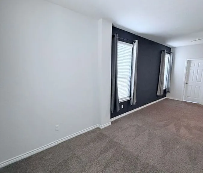1729 Friesian Loop — Photo 10