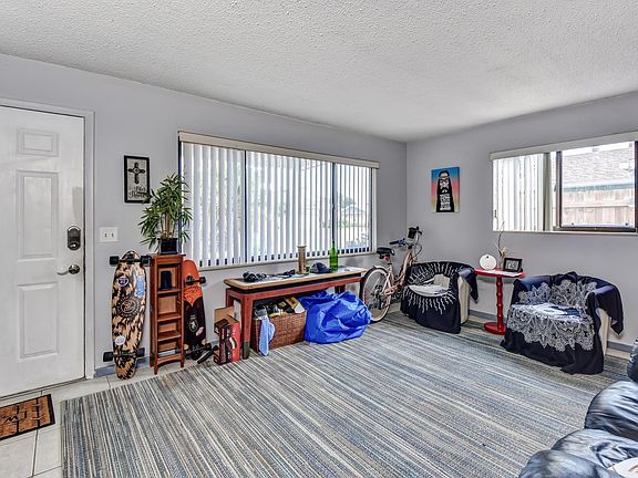 3rd image of 803 Maralyn Ave APT B