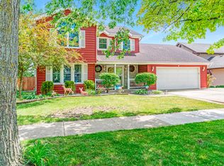 2333 Hess Dr, Crest Hill, IL 60403