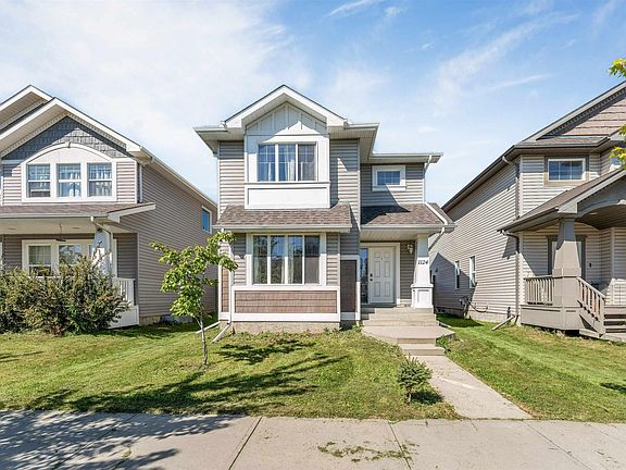 2nd image of 1124 37a Ave NW
