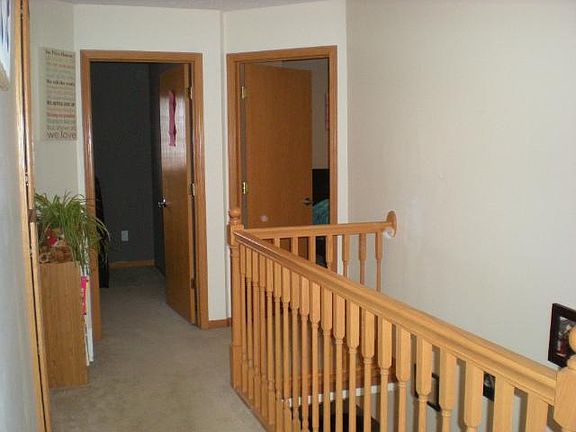 5th image of 7813 Oak Ct