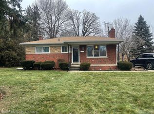 19201 Veronica Ave, Eastpointe, MI 48021