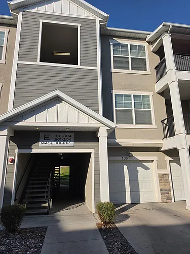 14452 S Selvig Way #203 Photo 1