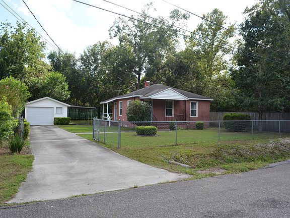 4th image of 108 Magnolia Ave