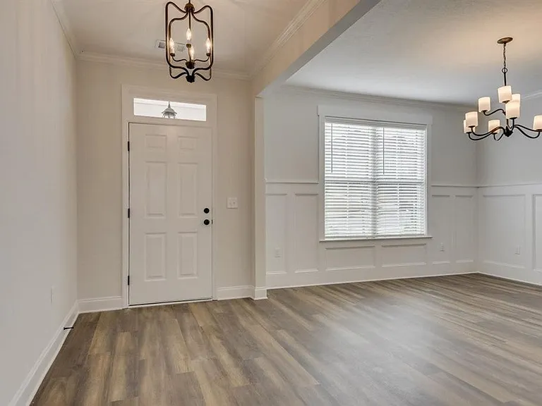 1011 Spotswood Cir — Photo 43