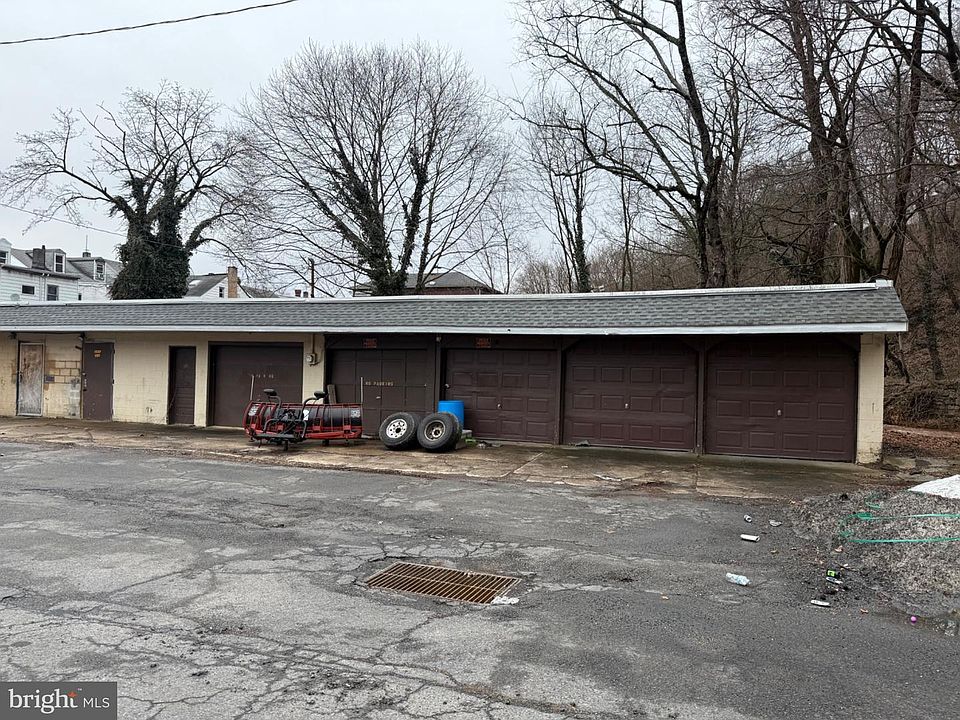 1st image of 34 N Rock St