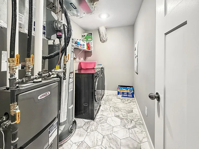 23311 124th Ave — Photo 15