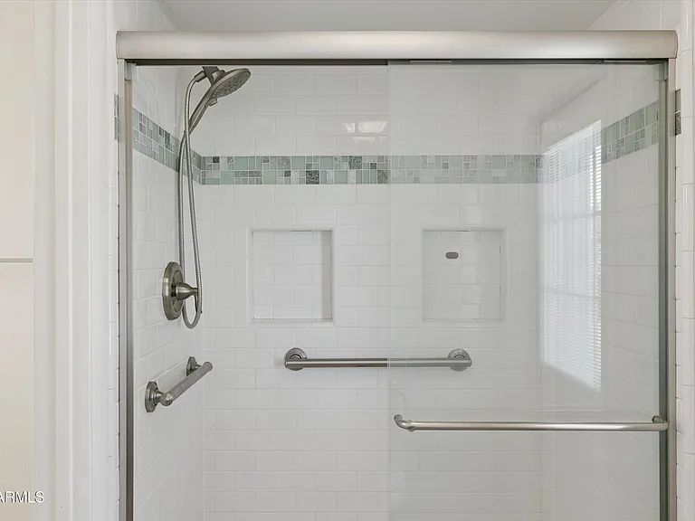 3526 E Sahuaro Dr — Photo 21