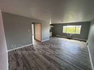 1590 Clinton St APT 201, Aurora, CO 80010